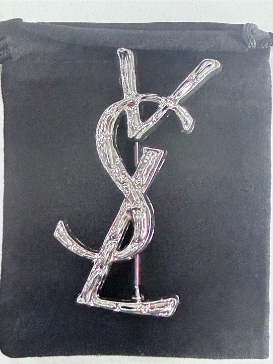 Source Unknown Jewelry - Fashion Brooch in Silver Tone